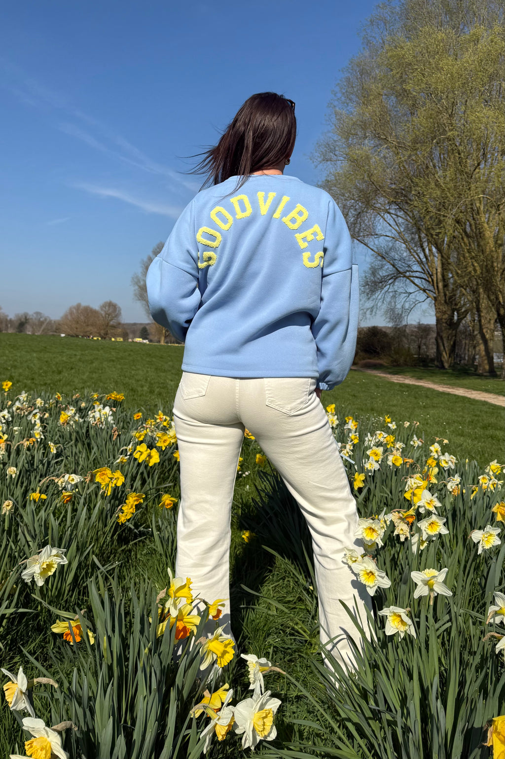 PULL AZURA – GOOD VIBES